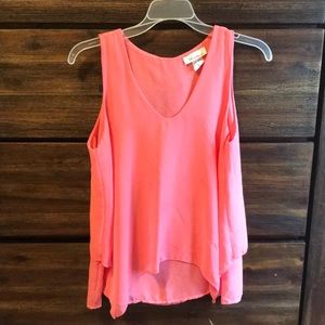 Pink flowy tank top